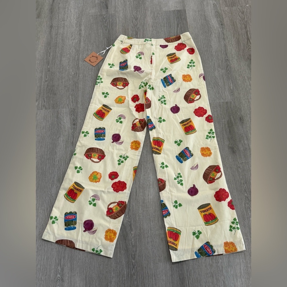 Bailey Roses Gah Italian print Summer tomatoes Pants Size M Urban Outfitters 🥖 - Picture 11 of 13